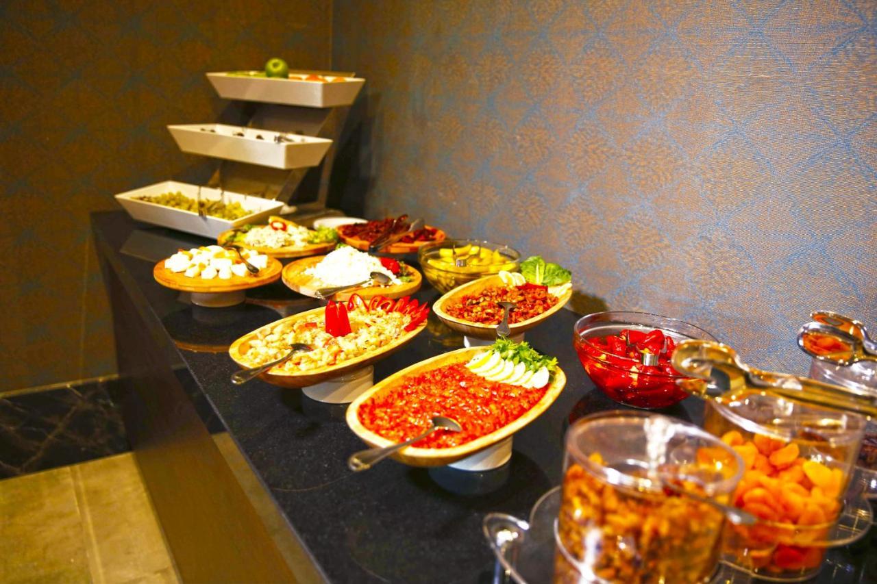 The Green Park Gaziantep Zewnętrze zdjęcie A selection of meze
