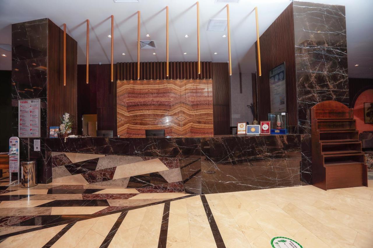 The Green Park Gaziantep Zewnętrze zdjęcie The lobby of the hotel