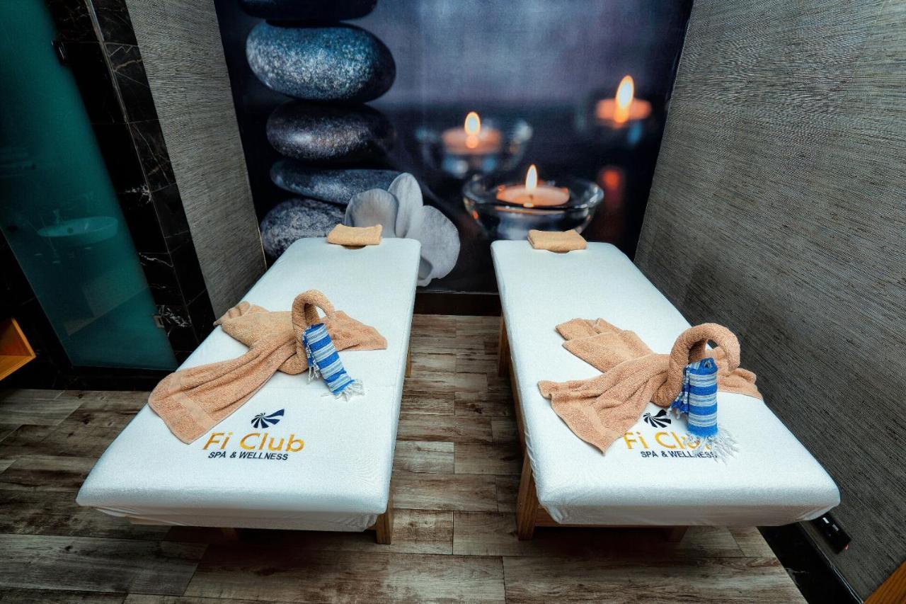 The Green Park Gaziantep Zewnętrze zdjęcie Massage beds at a spa